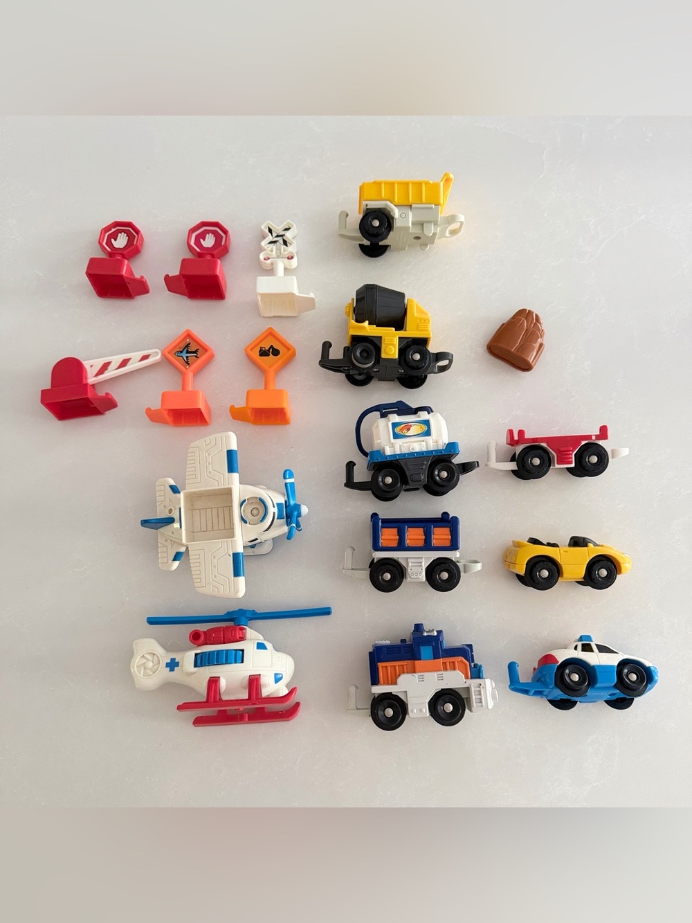 Vintage Fisher-Price GeoTrax Toy Train Lot • Vehicles & Signs
